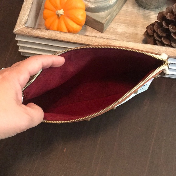 SOLD - Picture 3 of 8